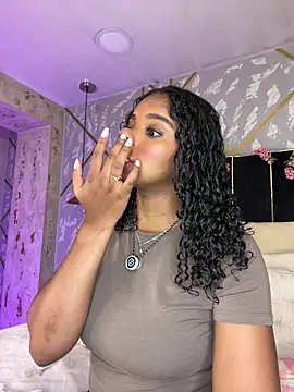 LisaMendez online show from May 2026 03:59:02 AM