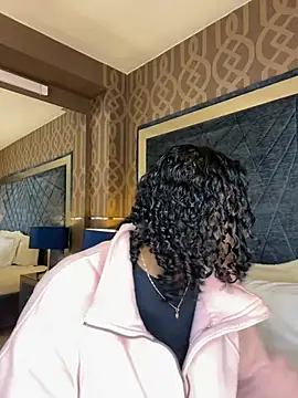 LisaMendez online show from June 2026 04:17:01 AM