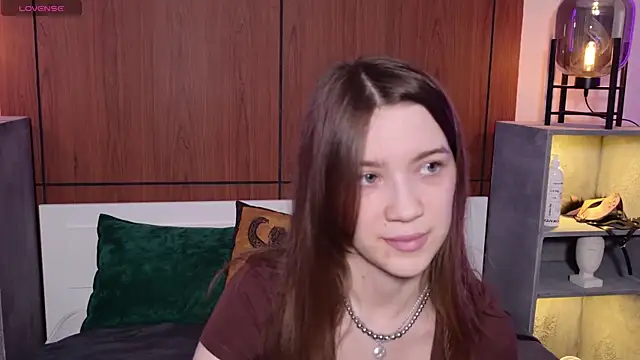 Alison kisss online show from June 2026 06:17:01 PM