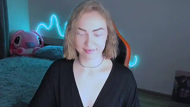 LaraKrein lk online show from March 2026 02:45:02 PM