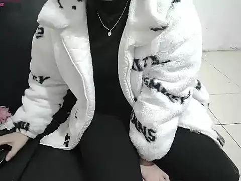 Snapshot of Owe_chan chatting on January 2026 11:42:02 PM Owe chan online show from January 2026 11:42:02 PM