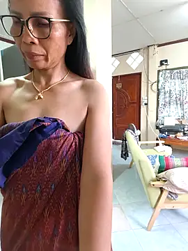 Snapshot of Mama_Eva_1 chatting on October 2025 12:19:01 AM Mama Eva 1 online show from October 2025 12:19:01 AM