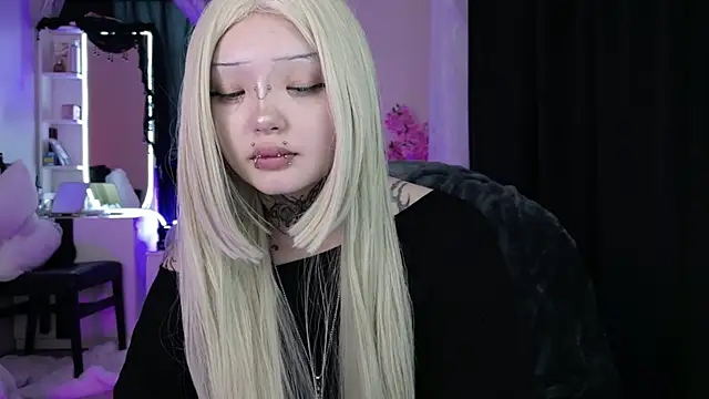 Lein Bone online show from May 2026 12:30:01 AM