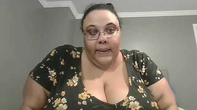 SexyBBW10790 online show from March 2026 12:11:01 PM