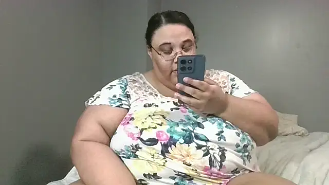 SexyBBW10790 online show from April 2026 02:20:01 AM