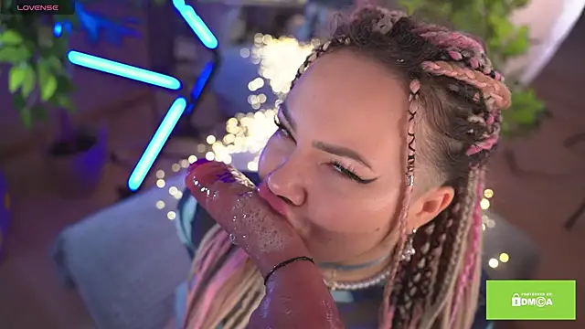 Snapshot of bllowwoww chatting on January 2026 08:19:01 AM bllowwoww online show from January 2026 08:19:01 AM