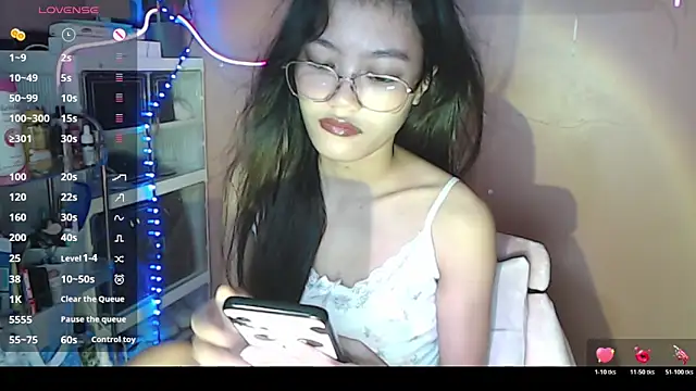 skinny gracie online show from December 2025 03:34:01 AM