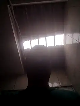 Crocante Hot online show from September 2025 05:02:02 PM