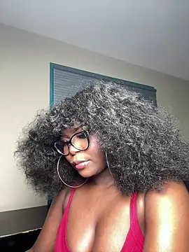 WomanNextdoor1 online show from February 2026 05:03:02 AM