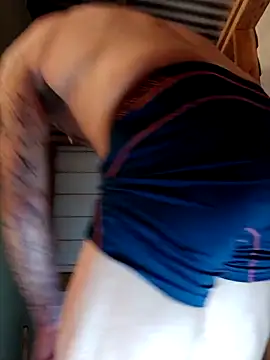 ShawnandDani7074 online show from February 2026 07:47:01 AM