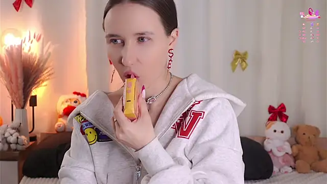 MaudAle online show from February 2026 01:13:01 AM