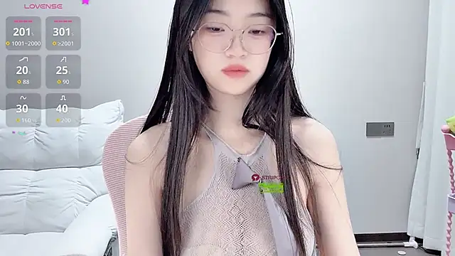 Snapshot of Lgsander_ chatting on October 2025 12:58:01 AM Lgsander online show from October 2025 12:58:01 AM