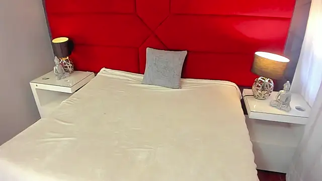 Little vel online show from September 2025 09:37:01 PM