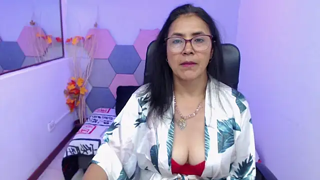 AmandaPeet online show from October 2025 08:18:01 PM