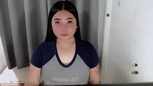 Snapshot of Yhana_Slut chatting on September 2025 05:10:02 AM Yhana Slut online show from September 2025 05:10:02 AM