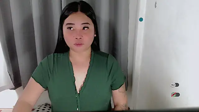 Snapshot of Yhana_Slut chatting on September 2025 11:13:02 AM Yhana Slut online show from September 2025 11:13:02 AM