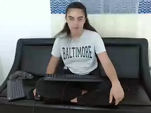 Snapshot of Arieeel_09 chatting on September 2025 11:51:02 PM Arieeel 09 online show from September 2025 11:51:02 PM