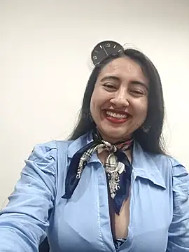 AMATISTA  16 online show from October 2025 12:39:02 PM