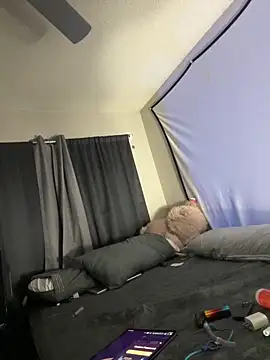 Snapshot of Triggerhappycj100 chatting on February 2026 10:43:01 AM Triggerhappycj100 online show from February 2026 10:43:01 AM