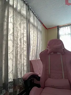 laure torres online show from September 2025 03:57:01 PM