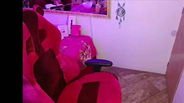 IVET CUTE1 online show from July 2026 04:19:01 AM