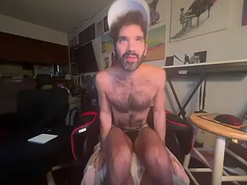 Pupscritch online show from July 2026 01:39:02 PM