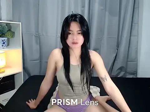 Snapshot of Urasian_ladybug chatting on October 2025 04:12:01 AM Urasian ladybug online show from October 2025 04:12:01 AM