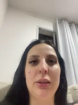 Snapshot of yumi-hot chatting on March 2026 02:15:01 AM yumi-hot online show from March 2026 02:15:01 AM