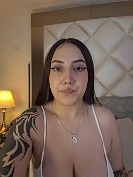 Abby Garciaa online show from October 2025 07:56:01 PM