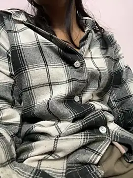 modelnishu online show from September 2025 04:40:02 PM