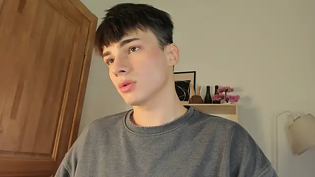 Snapshot of mystic_evan chatting on December 2025 03:52:01 PM mystic evan online show from December 2025 03:52:01 PM