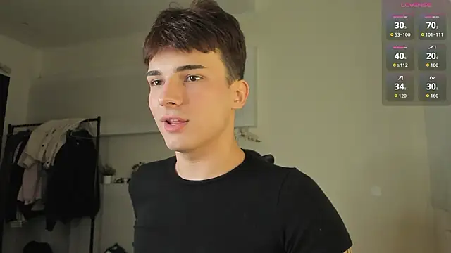 Snapshot of mystic_evan chatting on March 2026 08:04:02 PM mystic evan online show from March 2026 08:04:02 PM