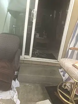 Snapshot of Uncutlounge chatting on April 2026 11:54:02 PM Uncutlounge online show from April 2026 11:54:02 PM