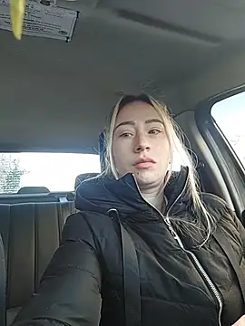 Reina Cummings online show from February 2026 06:40:02 AM