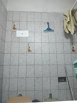 Auroraluna - online show from December 2025 01:23:02 AM