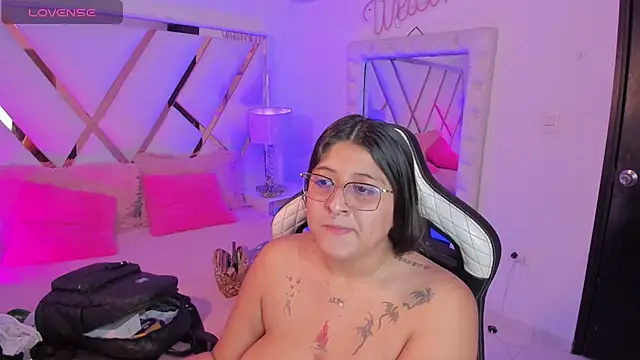 megann  up online show from April 2026 07:22:01 PM