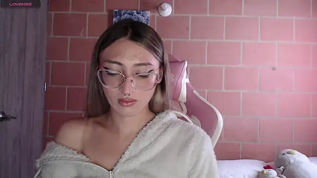 Andrea camilaaa online show from September 2025 05:56:01 PM