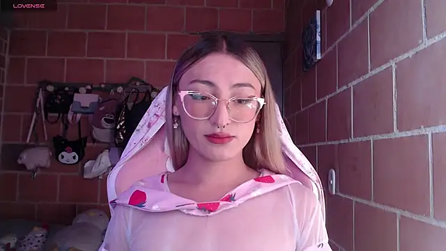 Andrea camilaaa online show from June 2026 02:36:01 PM