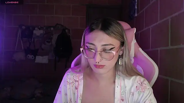 Andrea camilaaa online show from July 2026 05:22:01 AM