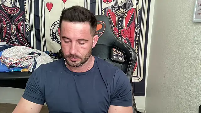 Snapshot of brettmycles28 chatting on March 2026 03:40:01 PM brettmycles28 online show from March 2026 03:40:01 PM
