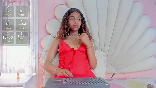 Snapshot of MisRoos chatting on September 2025 03:45:01 PM MisRoos online show from September 2025 03:45:01 PM