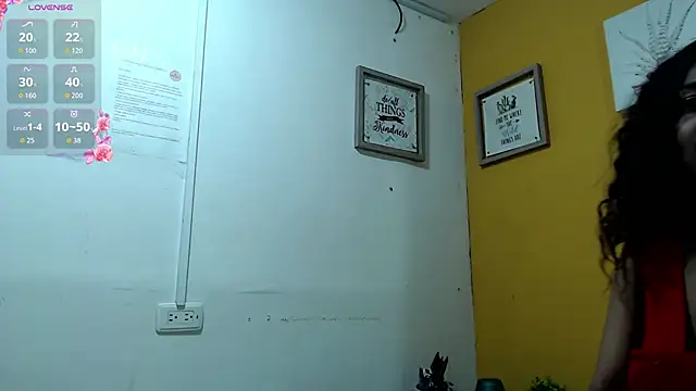 Snapshot of MisRoos chatting on October 2025 07:36:02 PM MisRoos online show from October 2025 07:36:02 PM