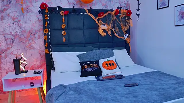 Angelique Angell online show from October 2025 07:52:01 PM