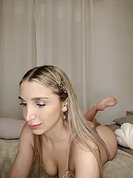 Snapshot of mikateen chatting on January 2026 10:41:02 PM mikateen online show from January 2026 10:41:02 PM