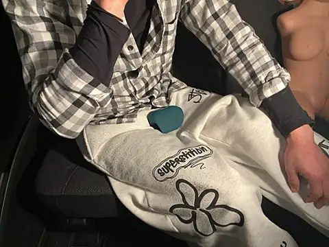 CAMEL1913 online show from April 2026 06:12:02 PM