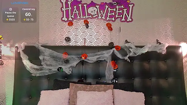 Snapshot of Sharonevanss_ chatting on October 2025 08:25:01 PM Sharonevanss online show from October 2025 08:25:01 PM