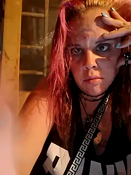 Snapshot of TWiSTYTheTwizted chatting on July 2026 05:07:01 AM TWiSTYTheTwizted online show from July 2026 05:07:01 AM