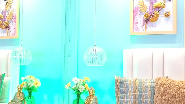 ZaraGold online show from May 2026 11:01:02 PM