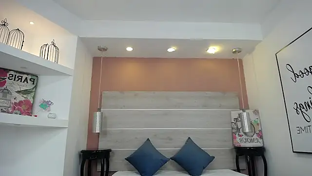 AlexandraCambell online show from October 2025 11:56:02 AM