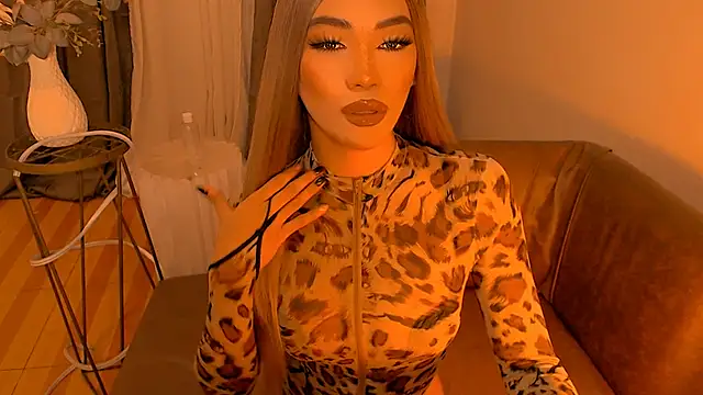 Snapshot of _Mia_Malkova_ chatting on December 2025 01:27:01 PM Mia Malkova online show from December 2025 01:27:01 PM